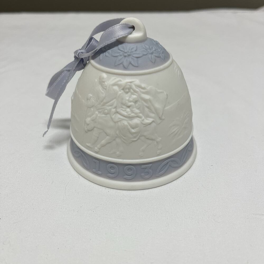 Lladro Annual Christmas Bell 1993 Collection Hand made in Spain